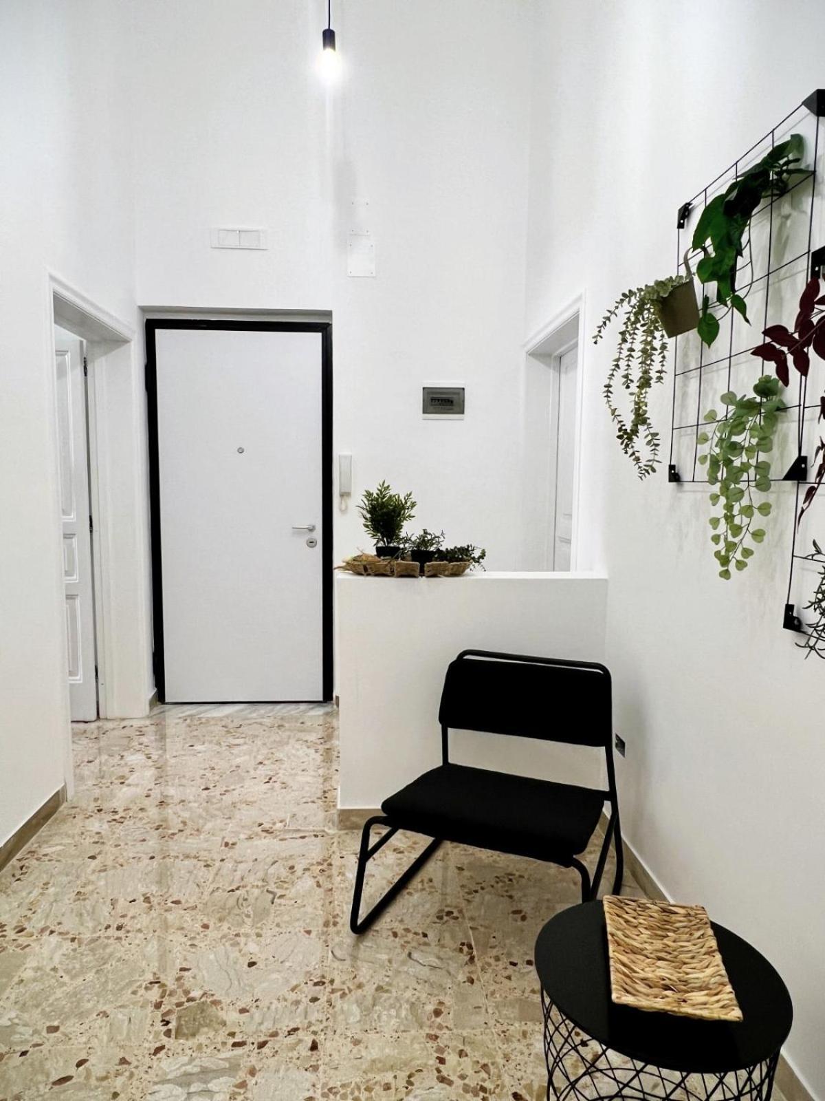 Appartamento Lucky Corner Taranto Esterno foto